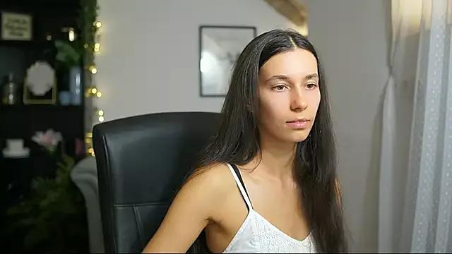 Explore our live girls sluts from our Custom and Multi clubs and checkout exclusive access to highly interactive content, such as shape, hair, titties, pussy type and many more.