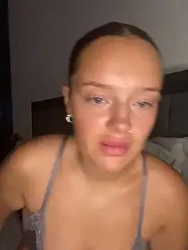 Onlinegirl321 from StripChat is Freechat