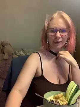 Explore our live girls sluts from our Custom and Multi clubs and checkout exclusive access to highly interactive content, such as shape, hair, titties, pussy type and many more.