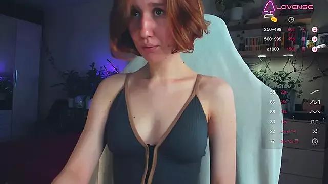Ooooooli from StripChat