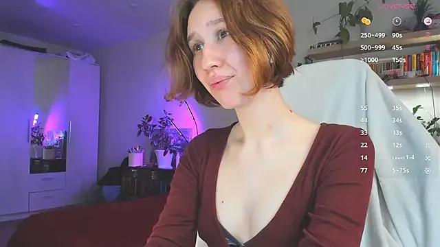 Ooooooli from StripChat