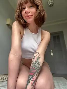 Oopsfoxy from StripChat