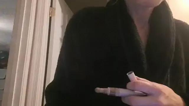 opsmutqueen from StripChat is Freechat