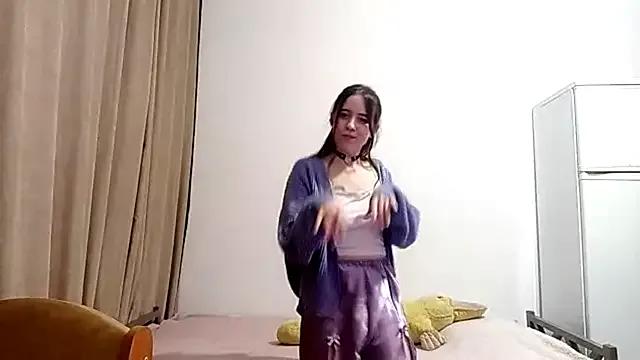 Explore our live girls sluts from our Custom and Multi clubs and checkout exclusive access to highly interactive content, such as shape, hair, titties, pussy type and many more.