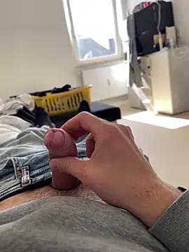 oroszlanw from StripChat