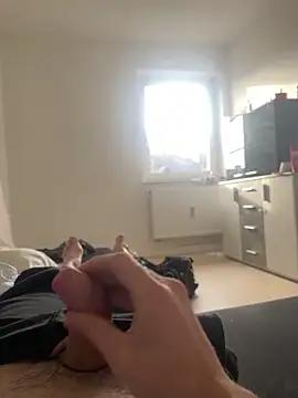 oroszlanw from StripChat