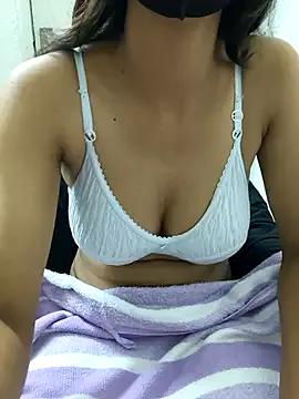 Osm_mayra from StripChat is Freechat