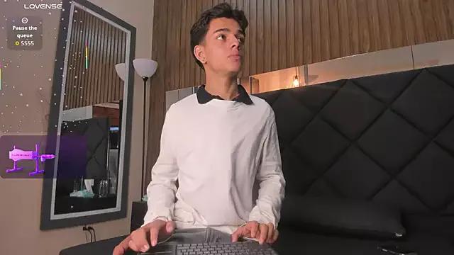 owen__johnson from StripChat is Freechat