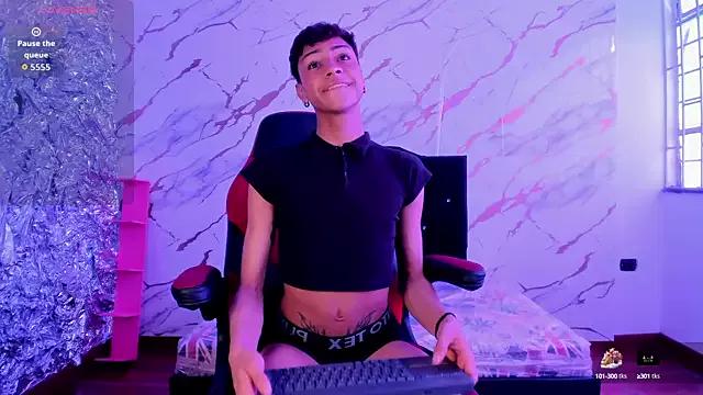 owen_sexy25 from StripChat is Freechat