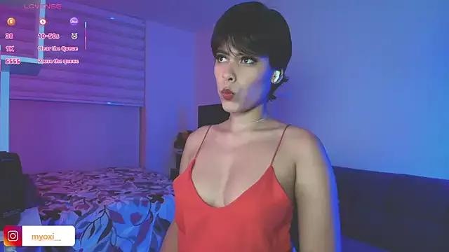 Explore our live girls sluts from our Custom and Multi clubs and checkout exclusive access to highly interactive content, such as shape, hair, titties, pussy type and many more.