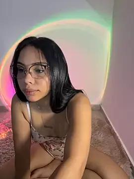 P_A_U_L_I_N_A_ webcams show profile image 