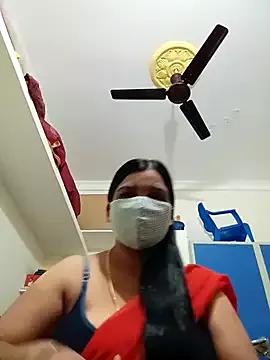 Padhu_baby from StripChat is Freechat