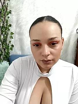 Explore our live girls sluts from our Custom and Multi clubs and checkout exclusive access to highly interactive content, such as shape, hair, titties, pussy type and many more.