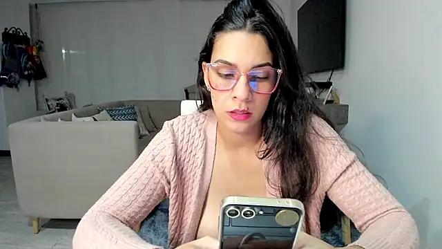 Pammela_Clarkk from StripChat