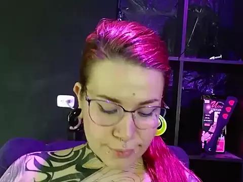 Explore our live girls sluts from our Custom and Multi clubs and checkout exclusive access to highly interactive content, such as shape, hair, titties, pussy type and many more.
