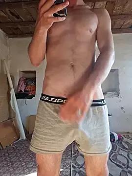 Paploesco026 from StripChat