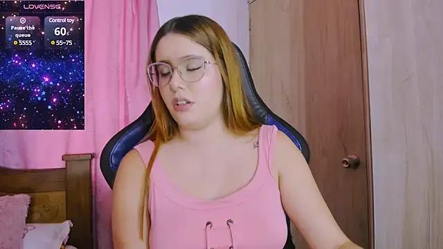 Explore our live girls sluts from our Custom and Multi clubs and checkout exclusive access to highly interactive content, such as shape, hair, titties, pussy type and many more.