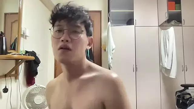 Passionatetwink2 from StripChat