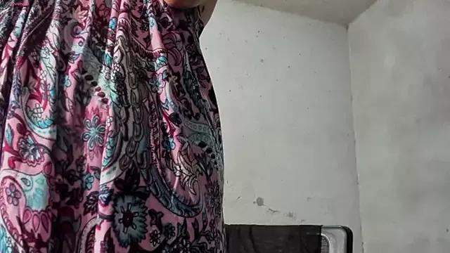 Paty_rouse from StripChat is Freechat