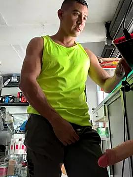Paul22cm- webcams show profile image 