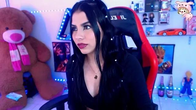 Explore our live girls sluts from our Custom and Multi clubs and checkout exclusive access to highly interactive content, such as shape, hair, titties, pussy type and many more.