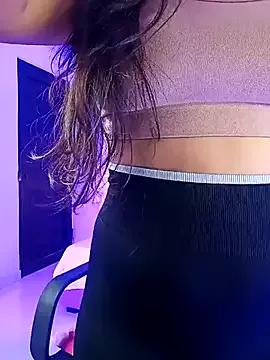 Explore our live girls sluts from our Custom and Multi clubs and checkout exclusive access to highly interactive content, such as shape, hair, titties, pussy type and many more.