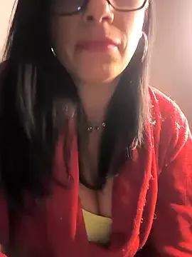 Photos of paularois from StripChat is Freechat