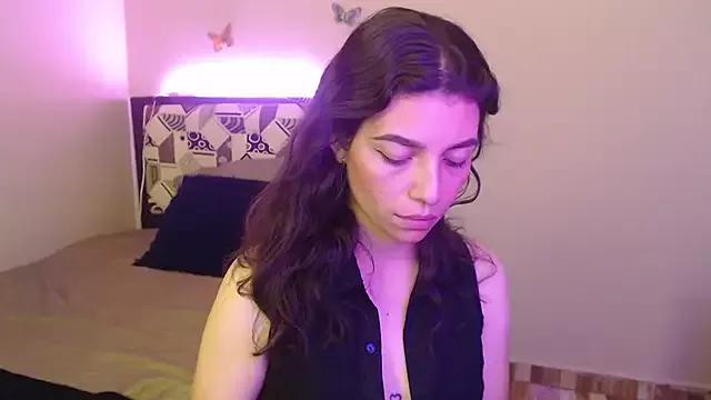 Paulina_williams from StripChat is Freechat