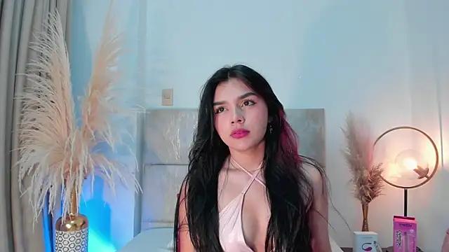 Explore our live girls sluts from our Custom and Multi clubs and checkout exclusive access to highly interactive content, such as shape, hair, titties, pussy type and many more.