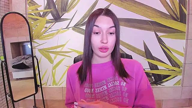 Explore our live girls sluts from our Custom and Multi clubs and checkout exclusive access to highly interactive content, such as shape, hair, titties, pussy type and many more.