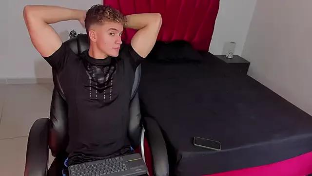 paull_george from StripChat is Freechat