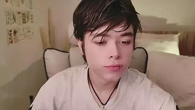 PaulTexx from StripChat is Freechat