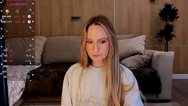 Explore our live girls sluts from our Custom and Multi clubs and checkout exclusive access to highly interactive content, such as shape, hair, titties, pussy type and many more.