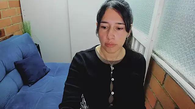 Penelope47 from StripChat