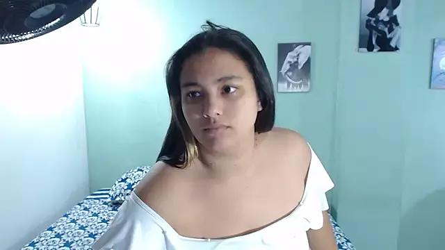 penelope_gucci1 from StripChat
