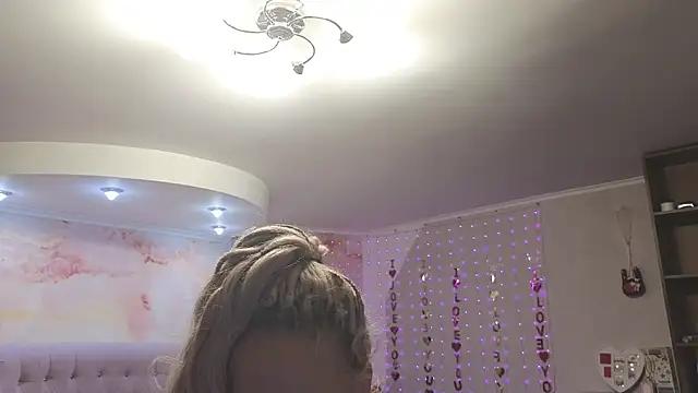 Explore our live girls sluts from our Custom and Multi clubs and checkout exclusive access to highly interactive content, such as shape, hair, titties, pussy type and many more.