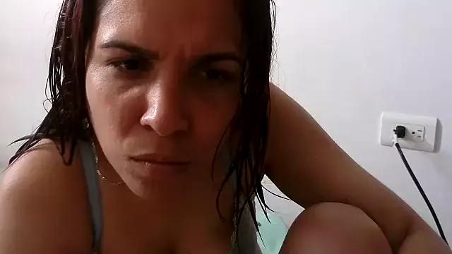 PenelopeHot_91 from StripChat