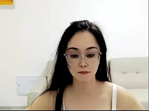 Explore our live girls sluts from our Custom and Multi clubs and checkout exclusive access to highly interactive content, such as shape, hair, titties, pussy type and many more.