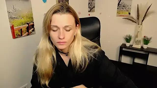 PeppyMia from StripChat