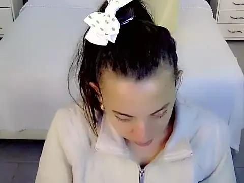 Explore our live girls sluts from our Custom and Multi clubs and checkout exclusive access to highly interactive content, such as shape, hair, titties, pussy type and many more.