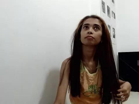 Petit_linda18 webcams show profile image 