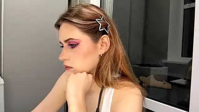 Petite_curves from StripChat is Freechat