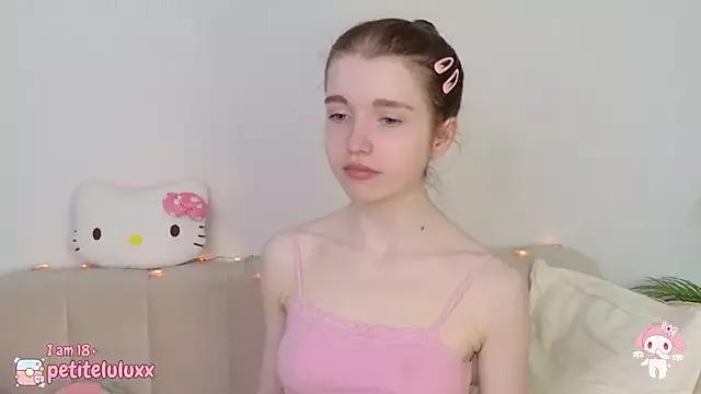 Explore our live girls sluts from our Custom and Multi clubs and checkout exclusive access to highly interactive content, such as shape, hair, titties, pussy type and many more.