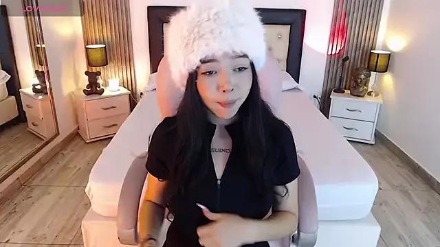 pettit_courtny from StripChat