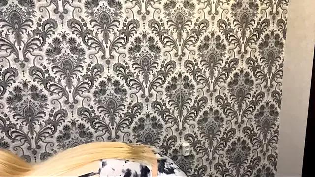 PhebeHals webcams show profile image 