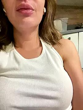 PhotomodelKezban webcams show profile image 