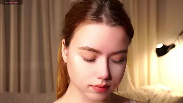 PhyllisBuoy on StripChat