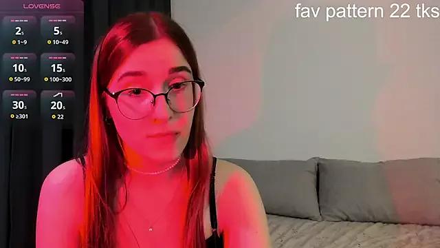 Explore our live girls sluts from our Custom and Multi clubs and checkout exclusive access to highly interactive content, such as shape, hair, titties, pussy type and many more.