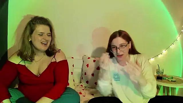 pieni_kissa from StripChat is Freechat
