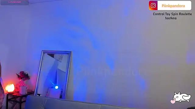 Piinkpandora from StripChat
